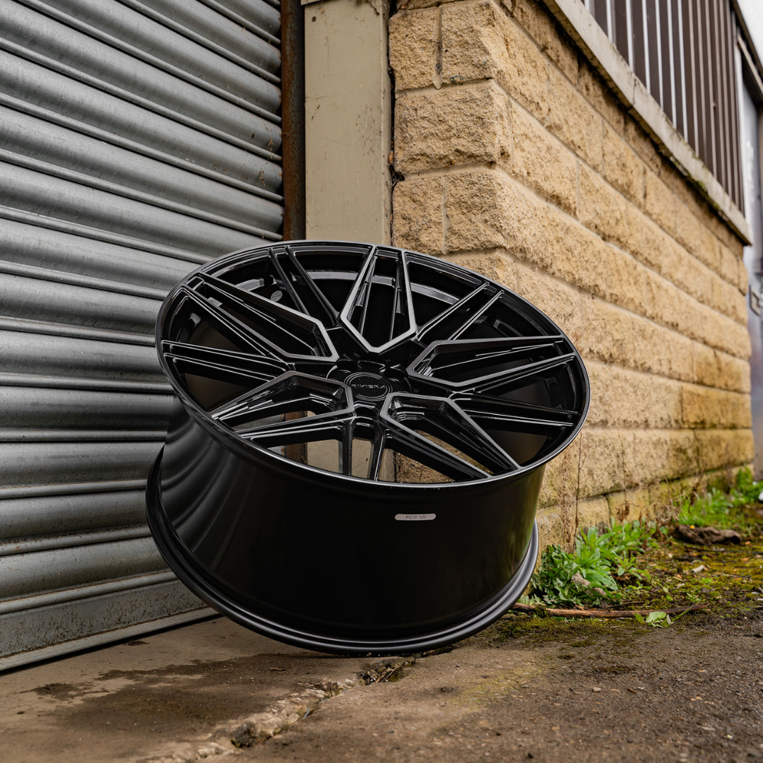 RIVIERA RF10 22" Alloy Wheel & Tyre package