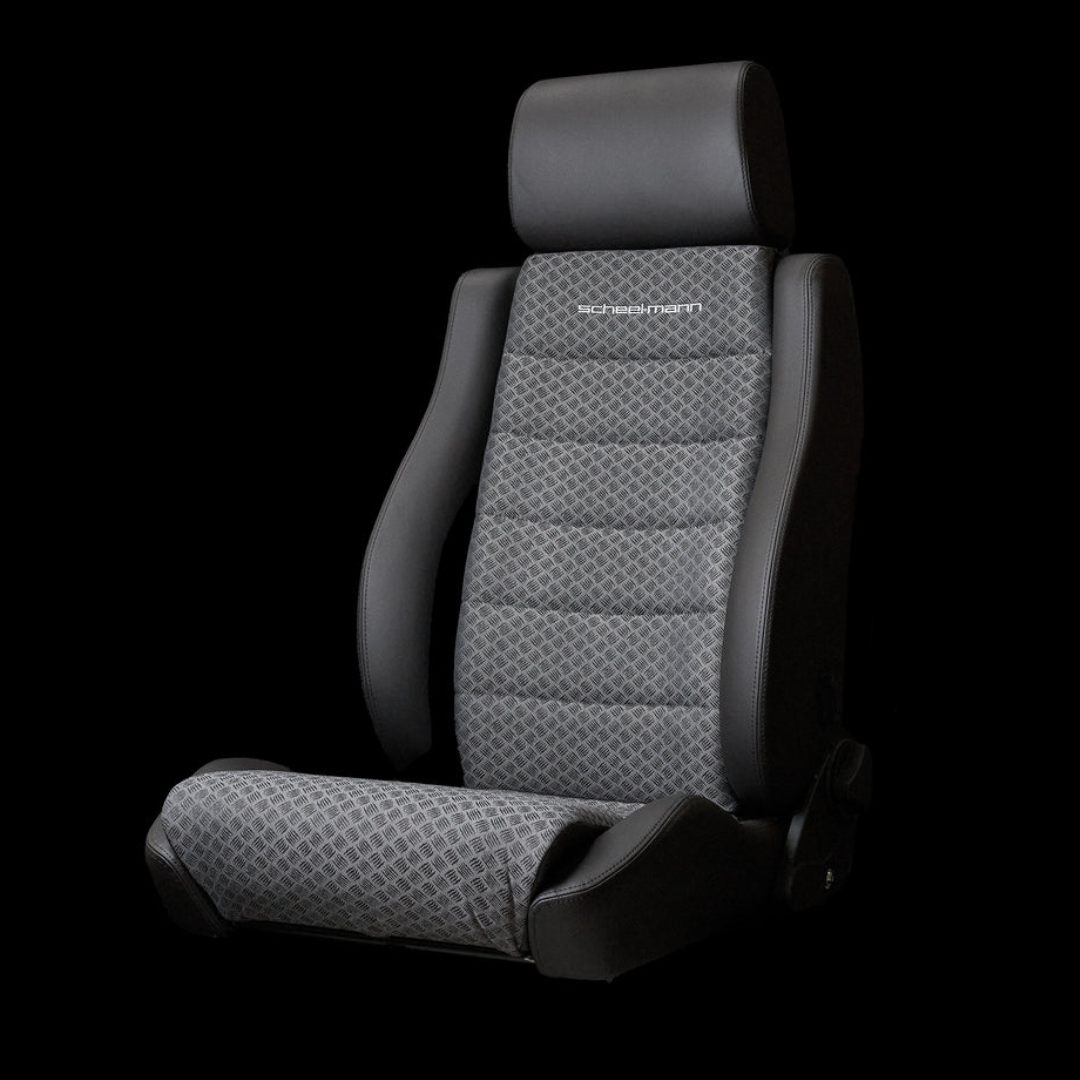 Traveller LR Edition Seats Pair