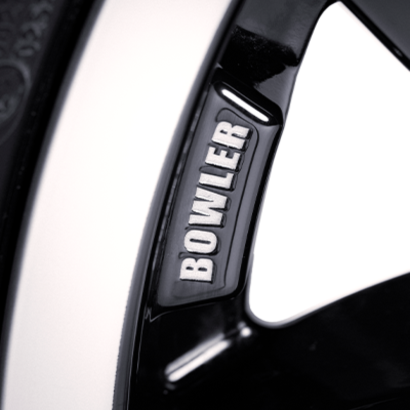 BOWLER 18" Defender Road Alloy Wheel - Gloss Black with Machined Edge